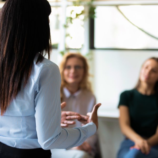 aesthetic medicine training instructor speaking to students